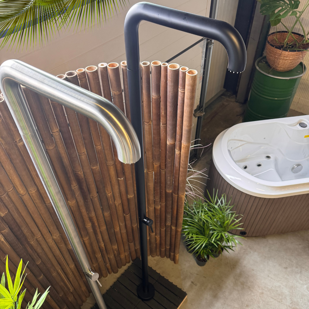 Ontdek de buitendouche collectie FLOW van Wellness Tub