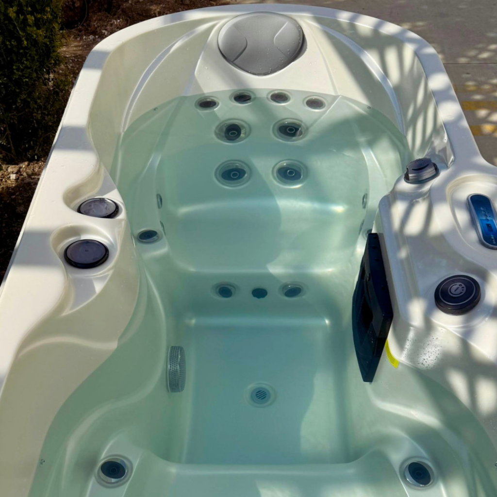 Wellness Tub Loveseat Spa
