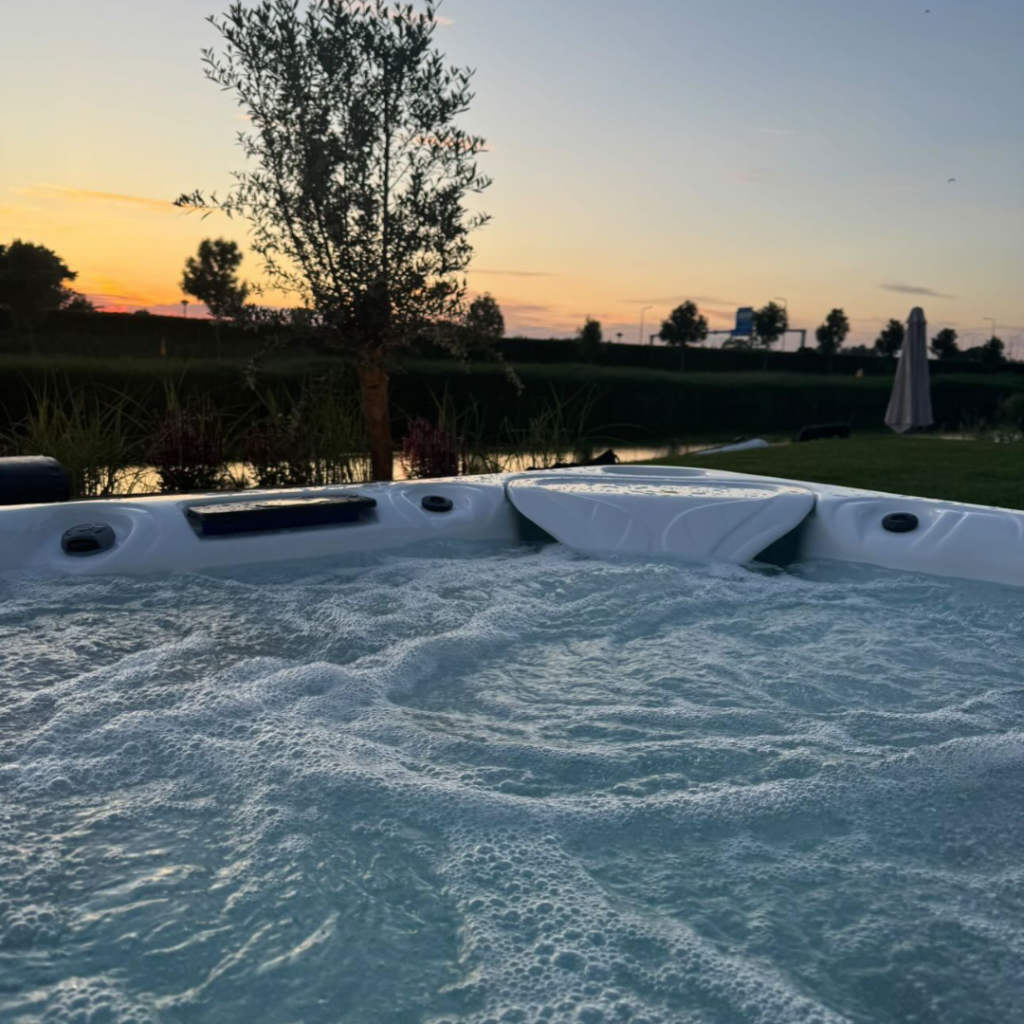 Wellness Tub - The Art of Outdoor Wellness