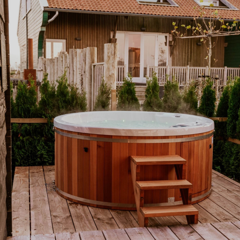Elektrische hottub Wellness Tub bij erfgoedpark de hoop Dutchen